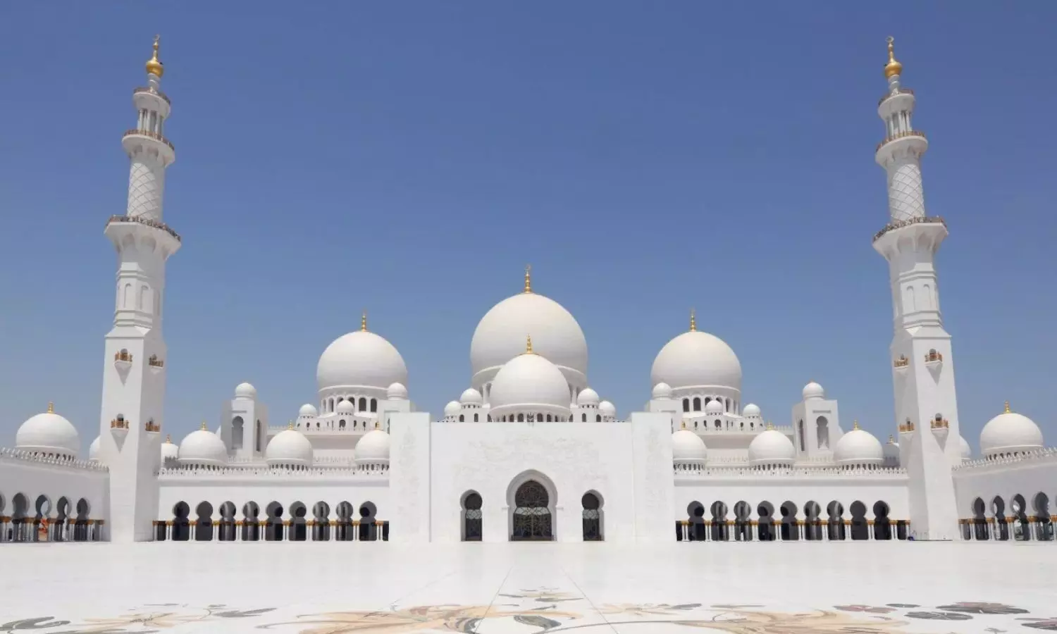 Abu Dhabi offers a fascinating mix of heritage Abu Dhabi offers a fascinating mix of heritage