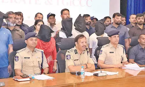 Sajjanar produces the accused, including Kalpana, who was arrested in Nepal, before the media