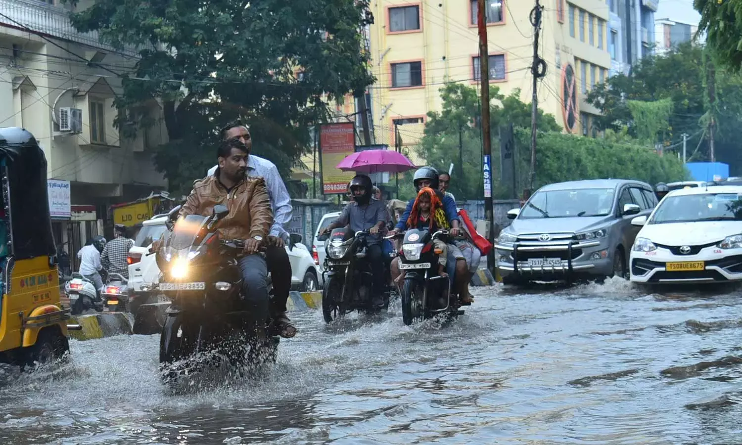 Telangana districts see spells of rains, courtesy Arnab Telangana districts see spells of rains, courtesy Arnab