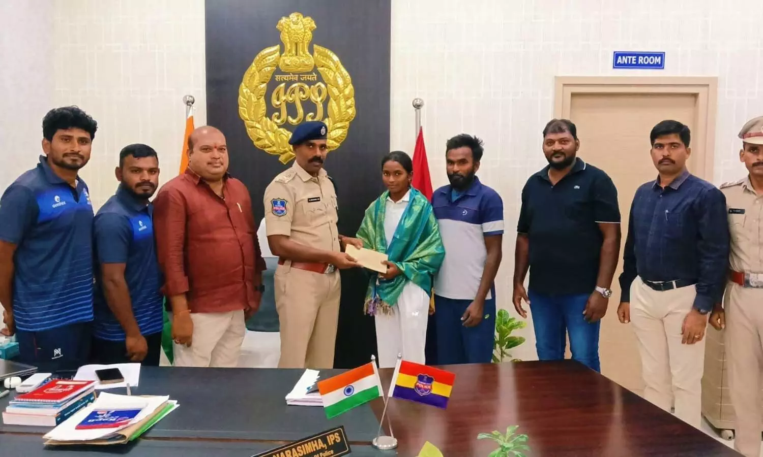 SP Narasimha extending financial aid to Pallavi on her selection SP Narasimha extending financial aid to Pallavi on her selection