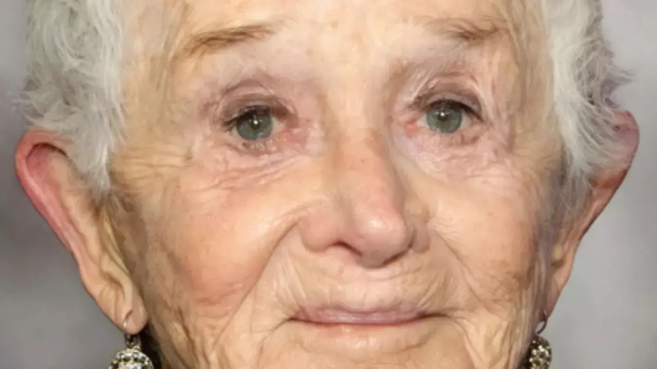 Oscar-Nominated veteran Hollywood actress Barbara Barrie passed away Oscar-Nominated veteran Hollywood actress Barbara Barrie passed away