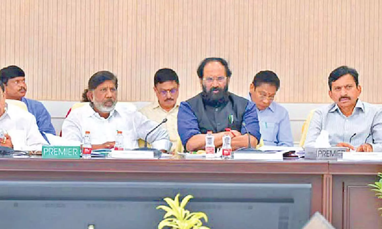 Deputy Chief Minister Bhatti Vikramarka chairs an all-party meeting at the Secretariat on Wednesday to discuss drought preparedness and measures to tackle the rainfall deficit caused by El Niño Deputy Chief Minister Bhatti Vikramarka chairs an all-party meeting at the Secretariat on Wednesday to discuss drought preparedness and measures to tackle the rainfall deficit caused by El Niño