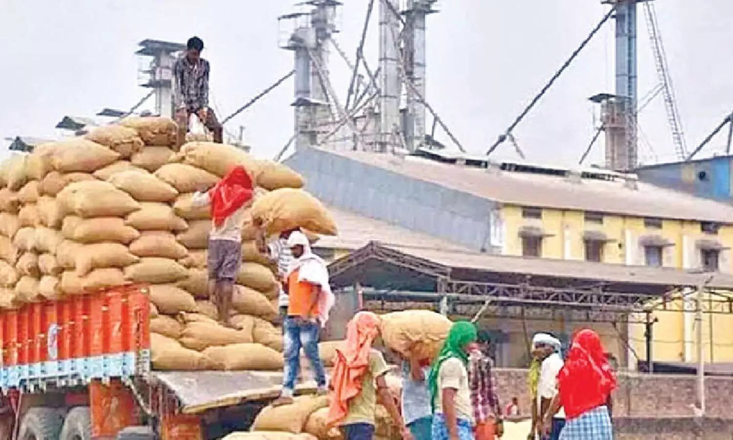 Civil Supplies dept cracks the whip against rogue rice millers, traders Civil Supplies dept cracks the whip against rogue rice millers, traders
