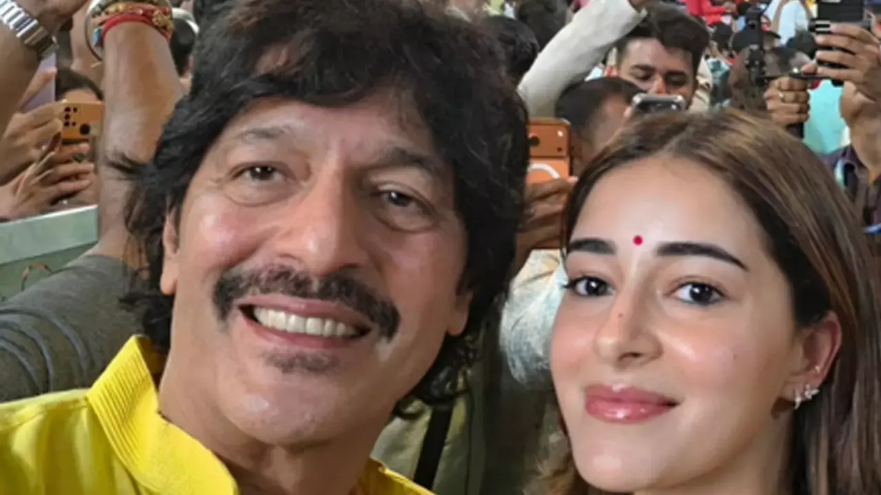 Chunky Panday wishes his little big girl Ananya Panday on her birthday, shares adorable father-daughter moments Chunky Panday wishes his little big girl Ananya Panday on her birthday, shares adorable father-daughter moments