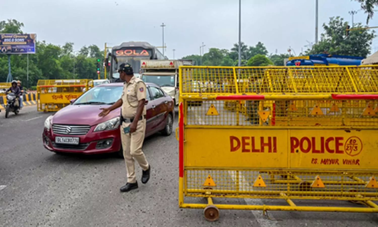 Delhi Traffic Police announces vehicle entry restrictions under revised GRAP rules from Nov 1 Delhi Traffic Police announces vehicle entry restrictions under revised GRAP rules from Nov 1