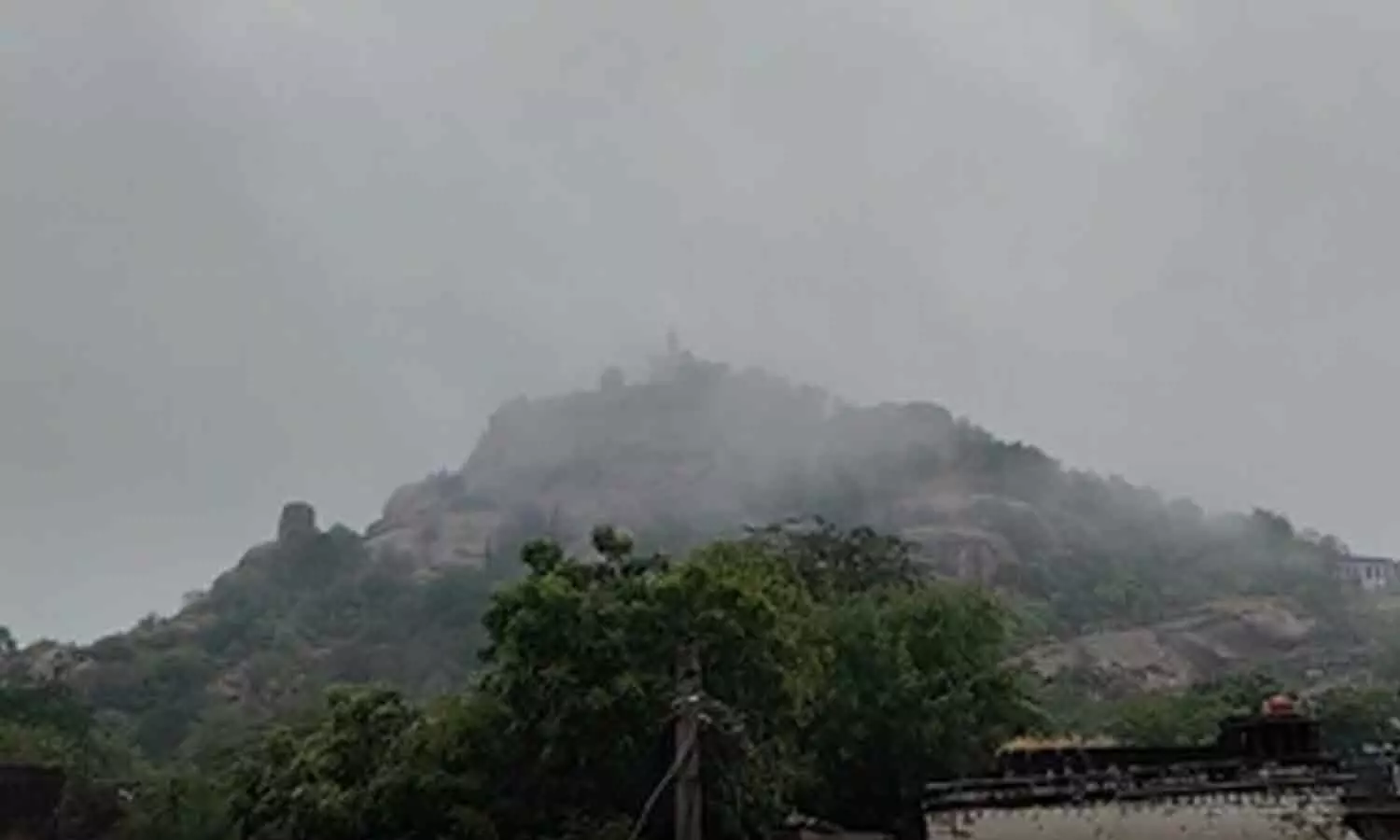 Cyclone Arnab brings rain, hailstorms to Rajasthan; weather alert issued Cyclone Arnab brings rain, hailstorms to Rajasthan; weather alert issued