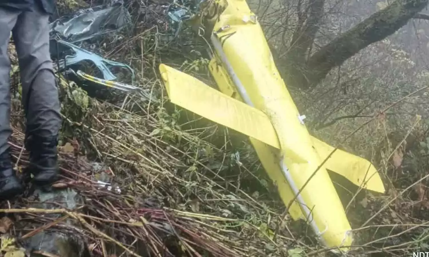 All six on board killed after Badrinath chopper crashes All six on board killed after Badrinath chopper crashes