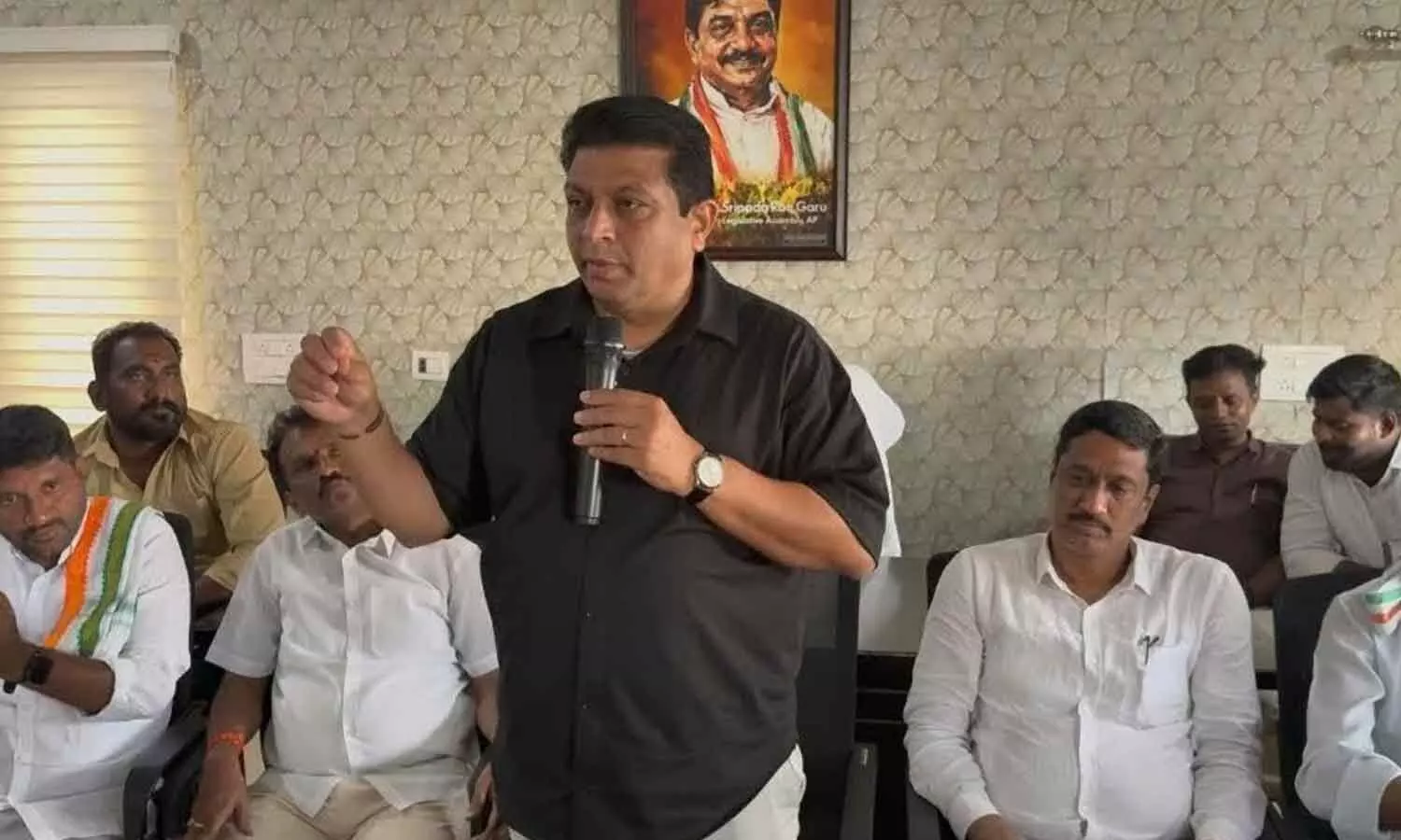 TPCC state general secretary DuddillaSrinuBabu has appealed to people, irrespective of their political affiliations, to participate in the visit of Sri GanapathiSachchidanandaSwamiji to Dhanwada and Manthani on November 1. TPCC state general secretary DuddillaSrinuBabu has appealed to people, irrespective of their political affiliations, to participate in the visit of Sri GanapathiSachchidanandaSwamiji to Dhanwada and Manthani on November 1.