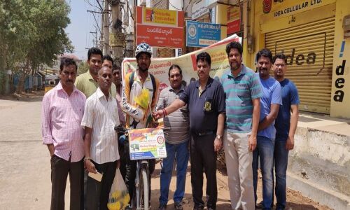 Youth takes Bharat Darshan Yatra against child marriages