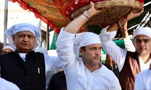 Rahul hands over chadar to be offered at Ajmer Sharif Dargah