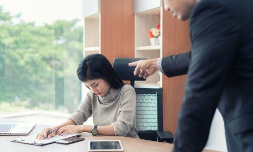 Victims of workplace mistreatment rank lower on the boss chart