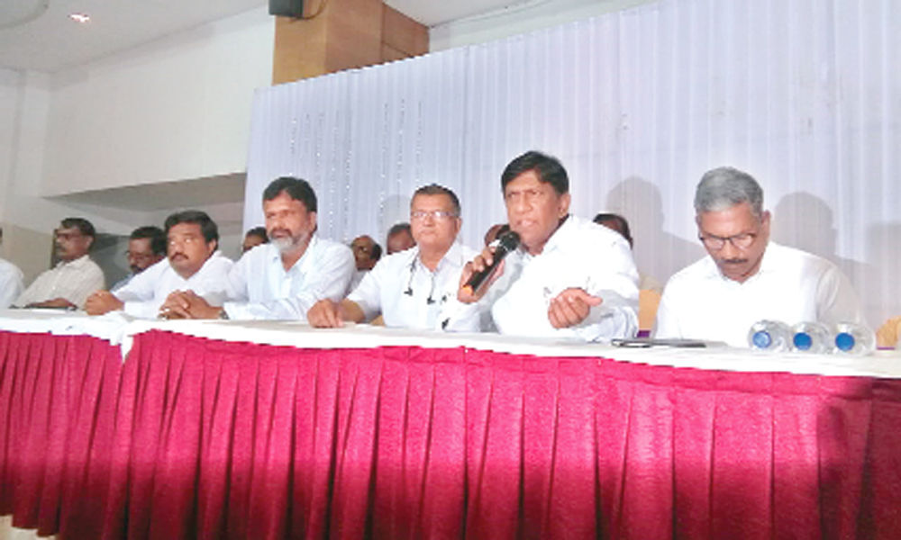 MP Boinapalli Vinod Kumar urges teachers to vote for Mamindla