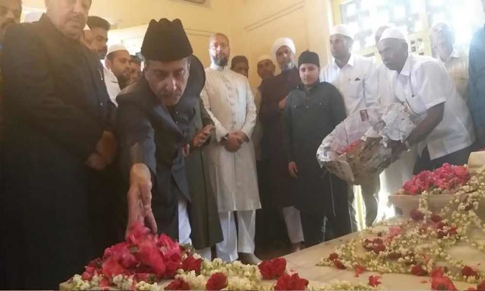 Rich tributes paid to Bahadur Yar Jung