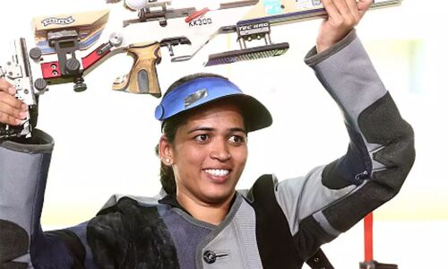 Tejaswini wins womens 50m rifle 3 positions