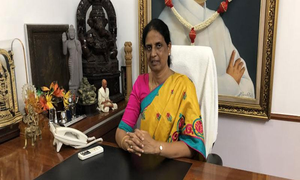 Congress leader Sabitha Indra Reddy to meet KCR today
