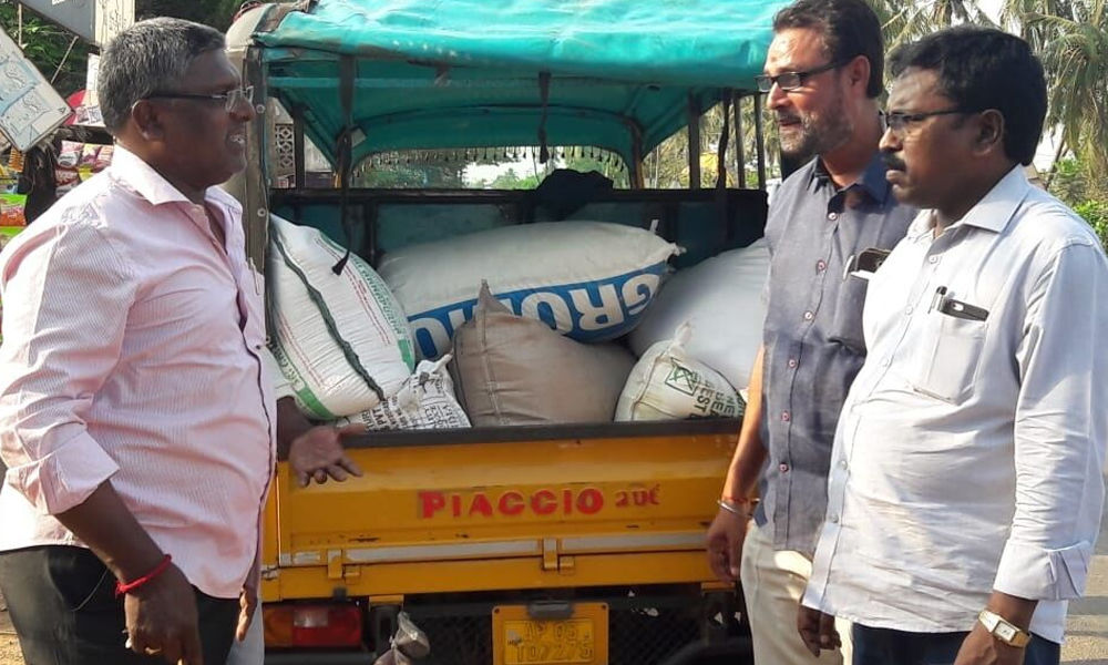 3.50 quintals of PDS rice seized in Kakinada