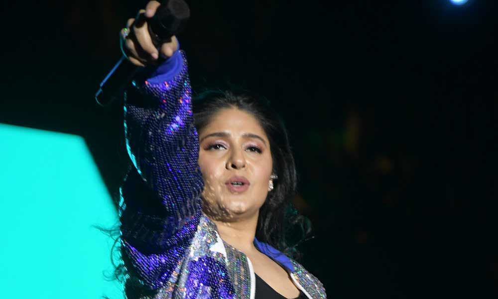 Sunidhi Chauhan holds TKR students in thrall