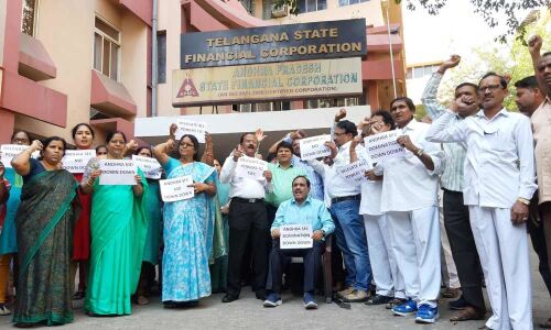 SFC employees stage protest