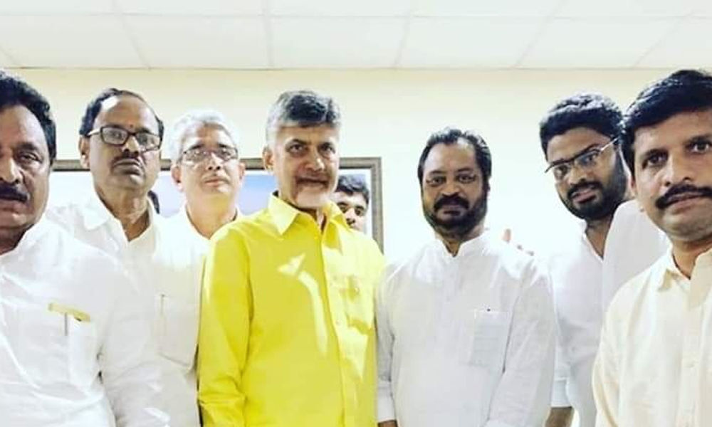 Harsha Kumar meets Naidu, likely to join TDP today