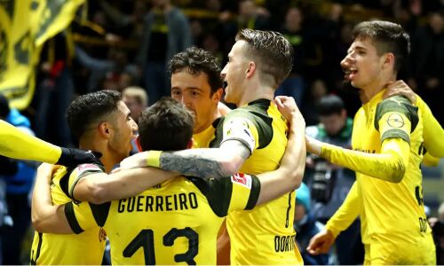 Bundesliga: Reus nets late minute goal to put Dortmund on top