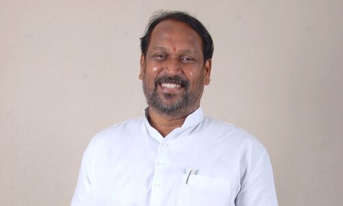 YSRCP leader Konathala Ramakrishna meets TDP supremo