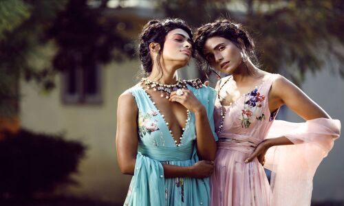 All about  sparkle & silhouette