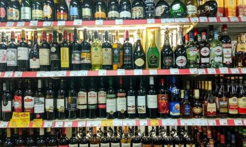 Closure of wine shops for Holi