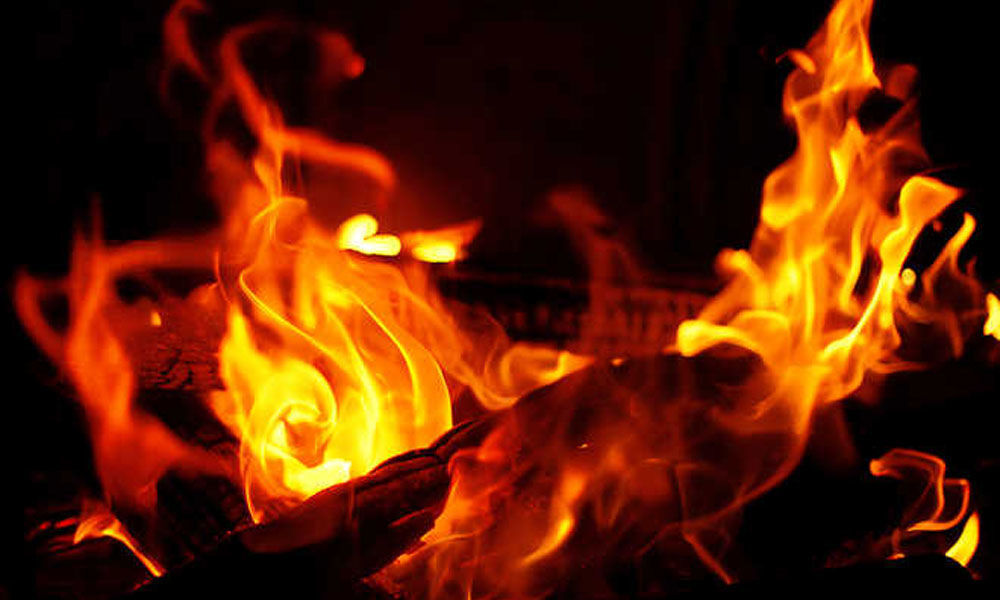 Fire breaks out at Bikaner sweet in Janakpuri