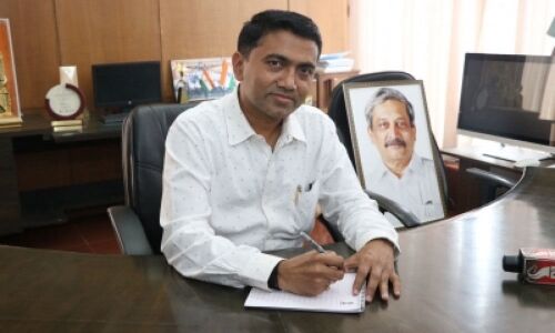 New Goa CM takes charge, floor test on Wednesday