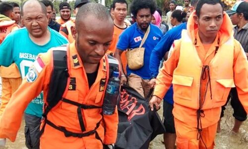 Indonesia flood death toll rises to 89, dozens missing