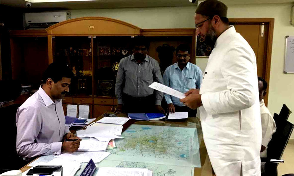 Akbaruddin Owaisi files nomination from Hyderabad seat