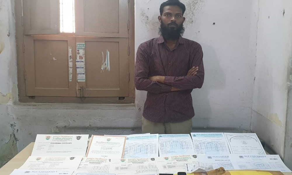 Fake certificate racket busted, one held