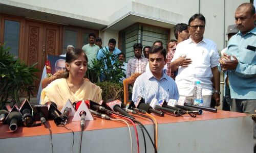 Vivekas daughter appeals for fair probe into murder