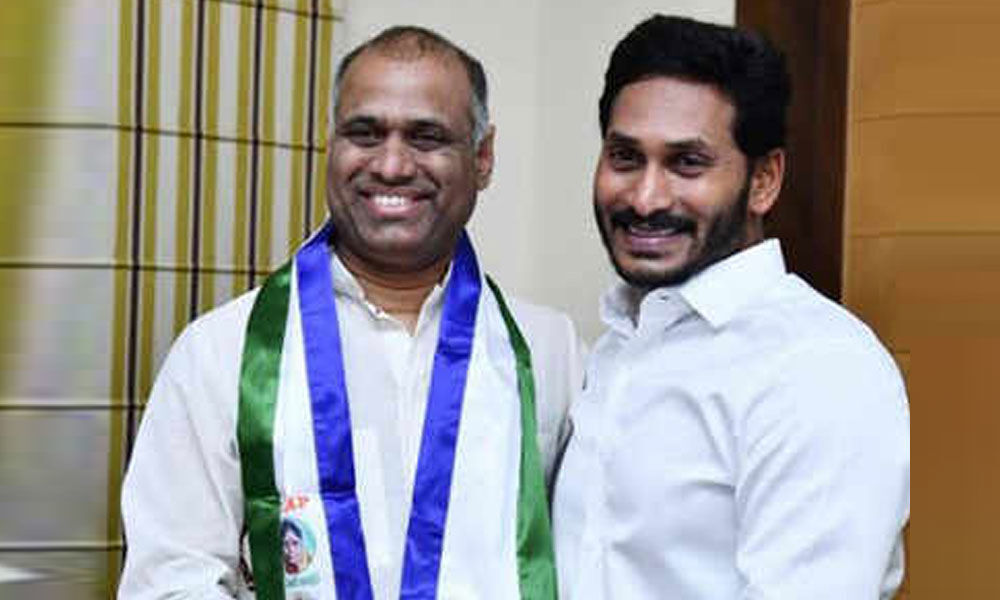 TDP demands Jagan to take action on PVP for low graded comments on SCS