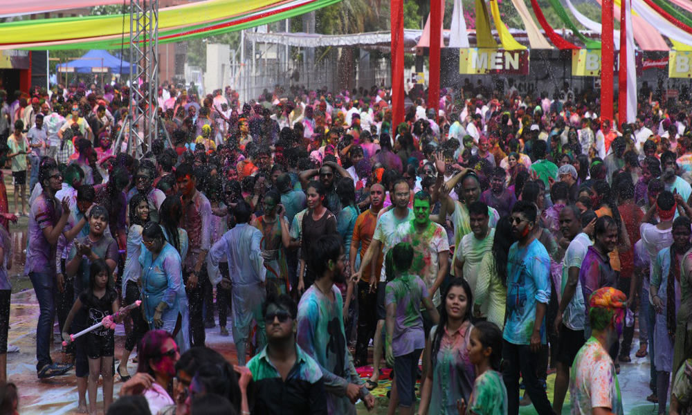 City soaks in the spirit of colours