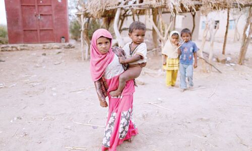 Hunger stalks Yemens remote villages after four years of war