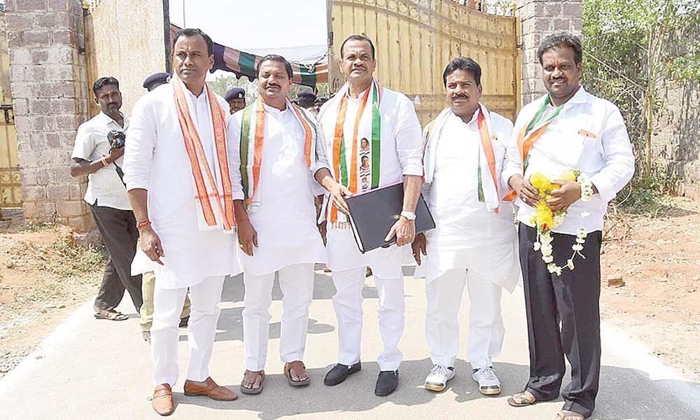 Komati urges people to save State from KCR family