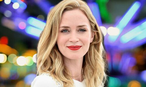 Emily Blunt in talks to lead Not Fade Away