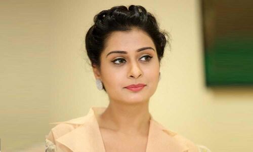 Payal Rajput to ooze glamour
