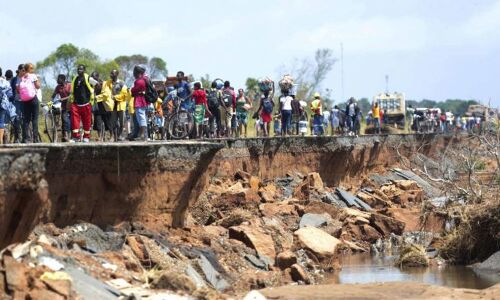 Mozambique cyclone death toll climbs to 417: Government