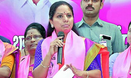 Telangana has better welfare schemes than Gujarat: Kavitha