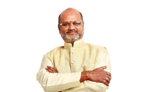 BJP MP candidate Perla Sambamurthy promises to improve cashew industry