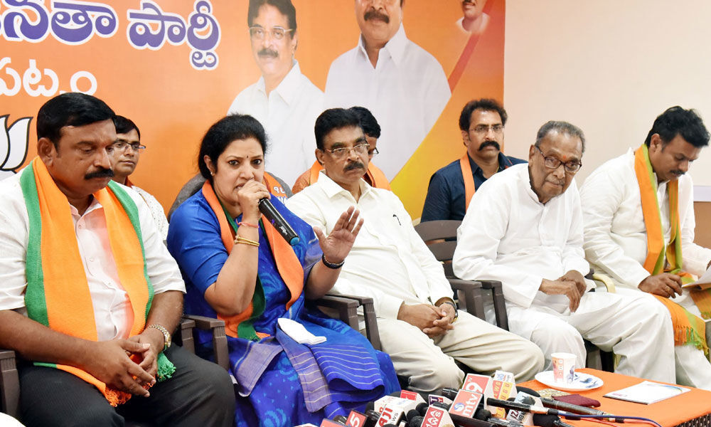 BJPs Purandeswari promises Viswapatnam