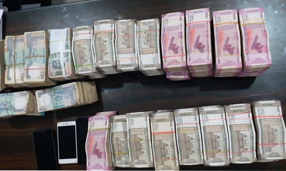 Police seize 1.49 cr cash during vehicle check
