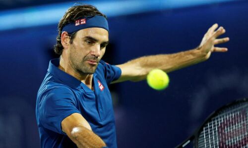 Miami Open: Federer overcomes setdown to beat Radu Albot 4-6, 7-5, 6-3