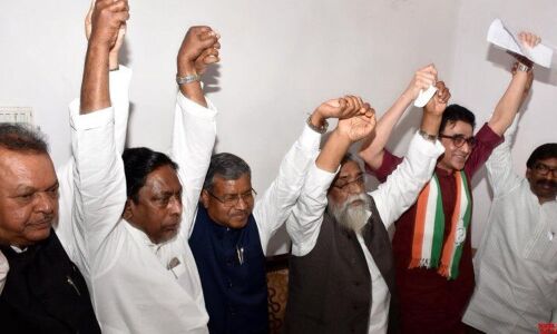 Congress finally cobbles up alliances in many States