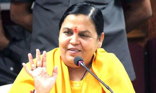 Let Advani clear the mist: Uma
