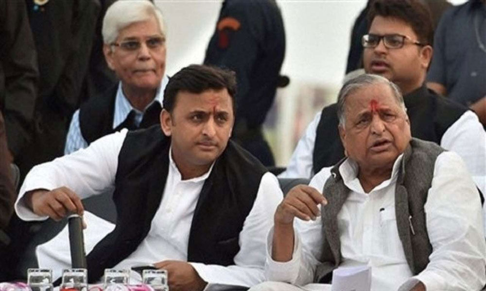 Supreme Court notice to CBI in disproportionate assets case against ex UP CMs Mulayam, Akhilesh