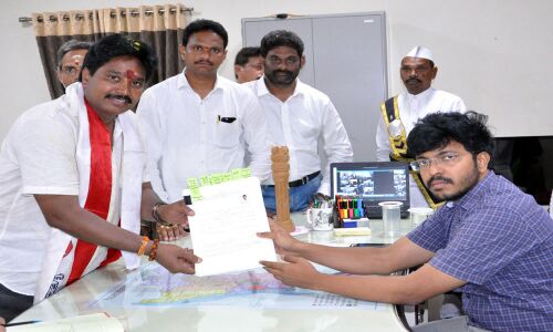 JSP, Congress candidates file nominations