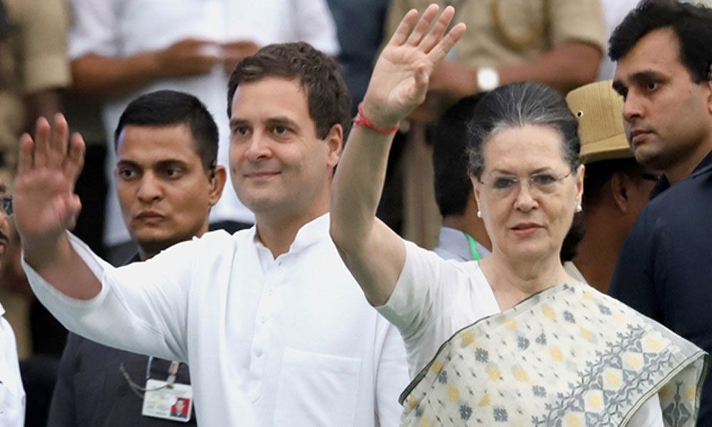 Lok Sabha polls: Rahul, Sonia among Congress star campaigners in Maharashtra